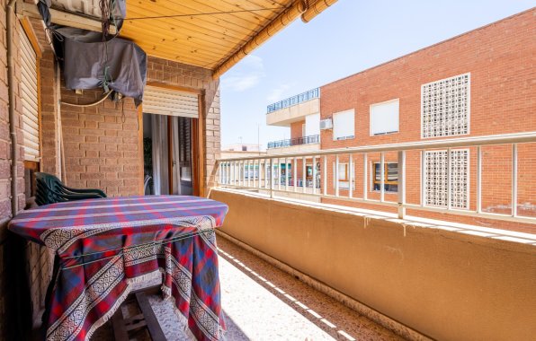 Resale - Apartment / flat - Torrevieja - El Acequión - Los Náufragos