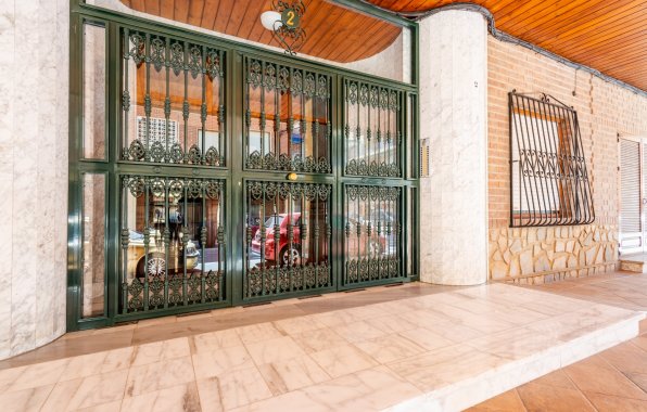 Resale - Apartment / flat - Torrevieja - El Acequión - Los Náufragos