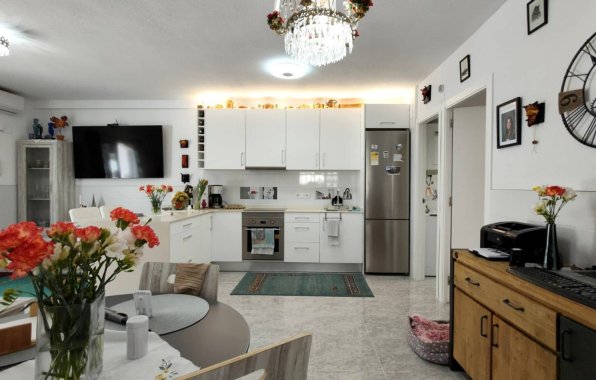 Resale - Bungalow - Torrevieja - Nueva Torrevieja - Aguas Nuevas