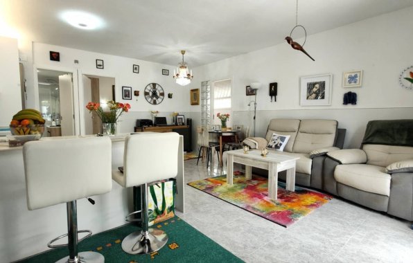 Resale - Bungalow - Torrevieja - Nueva Torrevieja - Aguas Nuevas