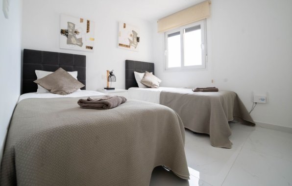 Resale - Apartment / flat - Torrevieja - Playa del Cura