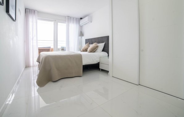 Resale - Apartment / flat - Torrevieja - Playa del Cura