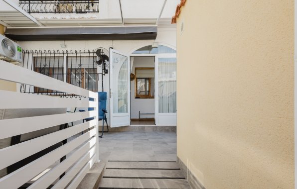 Resale - Bungalow - Torrevieja - El Acequión - Los Náufragos