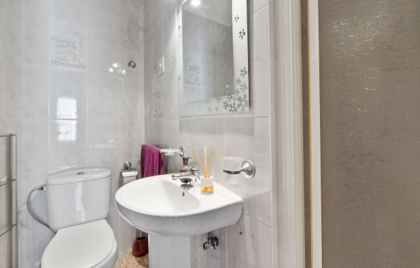 Resale - Apartment / flat - Torrevieja - Centro