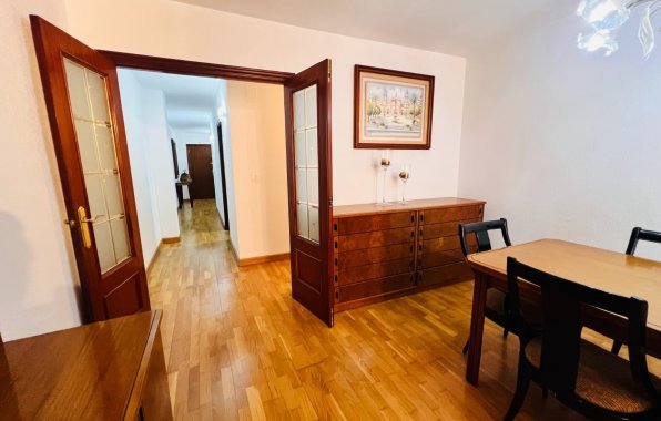 Resale - Apartment / flat - Torrevieja - Centro