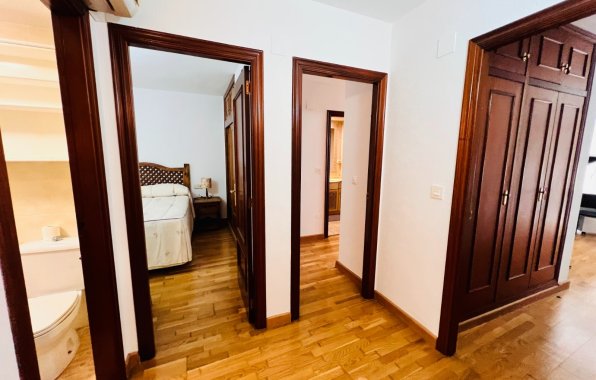 Resale - Apartment / flat - Torrevieja - Centro