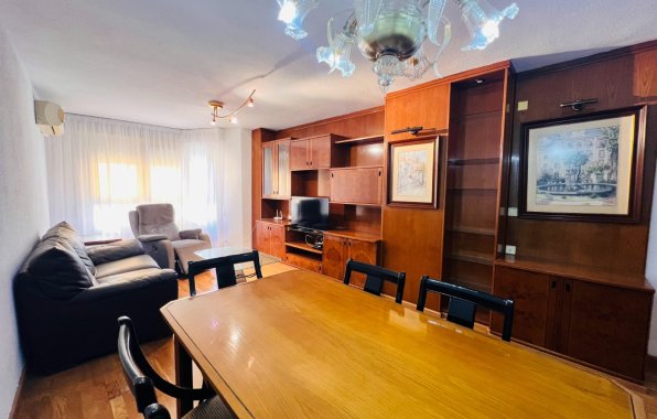 Resale - Apartment / flat - Torrevieja - Centro