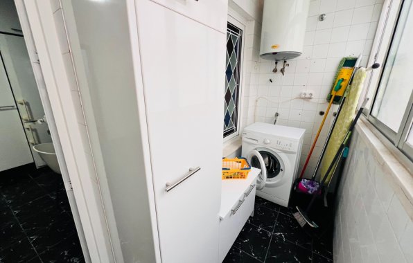 Resale - Apartment / flat - Torrevieja - Centro