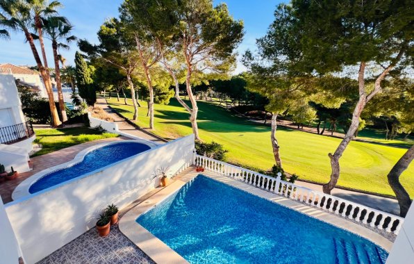 Resale - Villa - Orihuela Costa - Villamartín