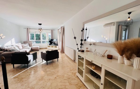 Resale - Villa - Orihuela Costa - Villamartín