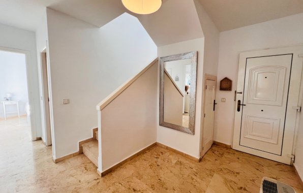 Resale - Villa - Orihuela Costa - Villamartín