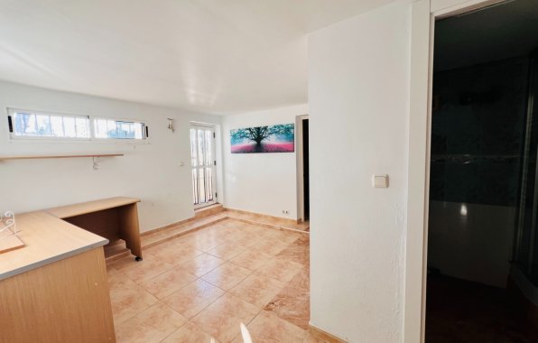 Resale - Villa - Orihuela Costa - Villamartín