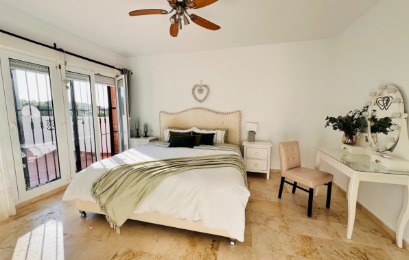 Resale - Villa - Orihuela Costa - Villamartín