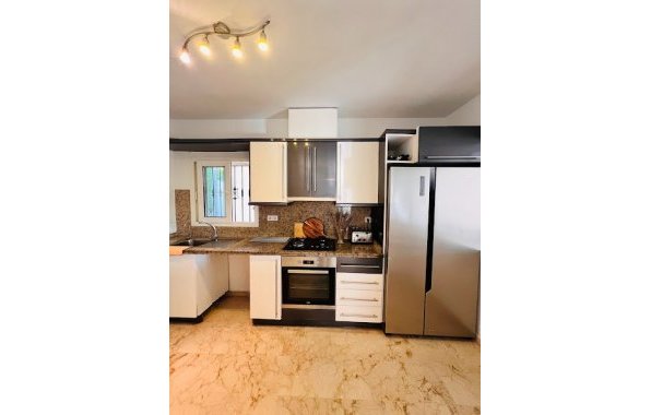 Resale - Villa - Orihuela Costa - Villamartín