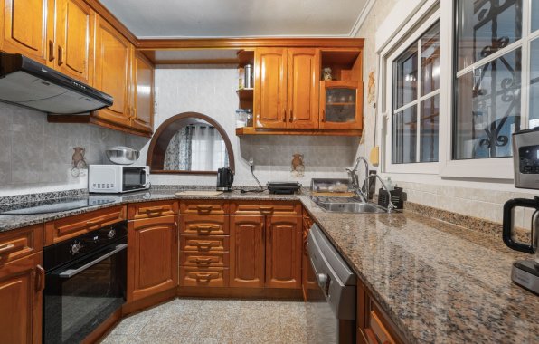 Resale - Chalet - Torrevieja - Los Balcones