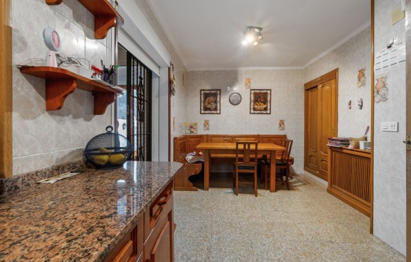 Resale - Chalet - Torrevieja - Los Balcones