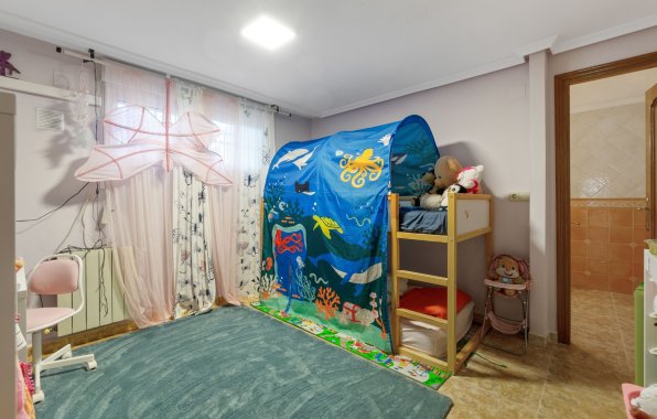 Resale - Chalet - Torrevieja - Los Balcones