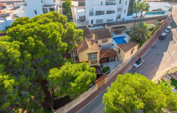 Resale - Chalet - Torrevieja - Los Balcones