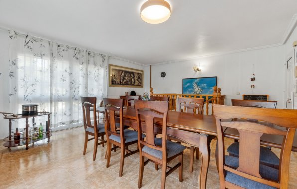 Resale - Chalet - Torrevieja - Los Balcones