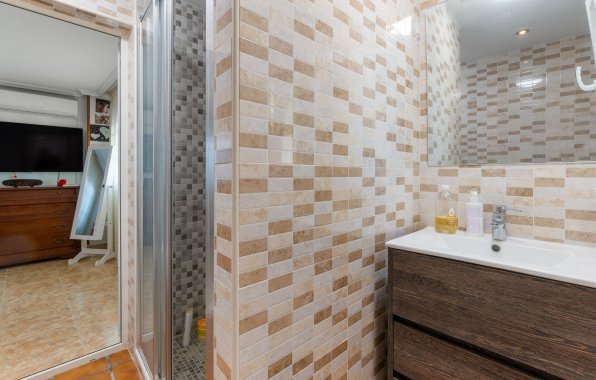 Resale - Chalet - Torrevieja - Los Balcones