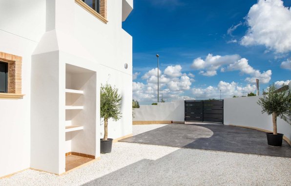 Obra nueva - Bungalow - Cox - San Fernando