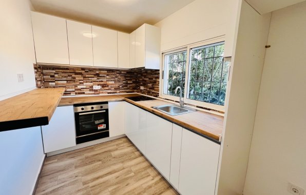 Resale - Chalet - Torrevieja - Playa de los Locos